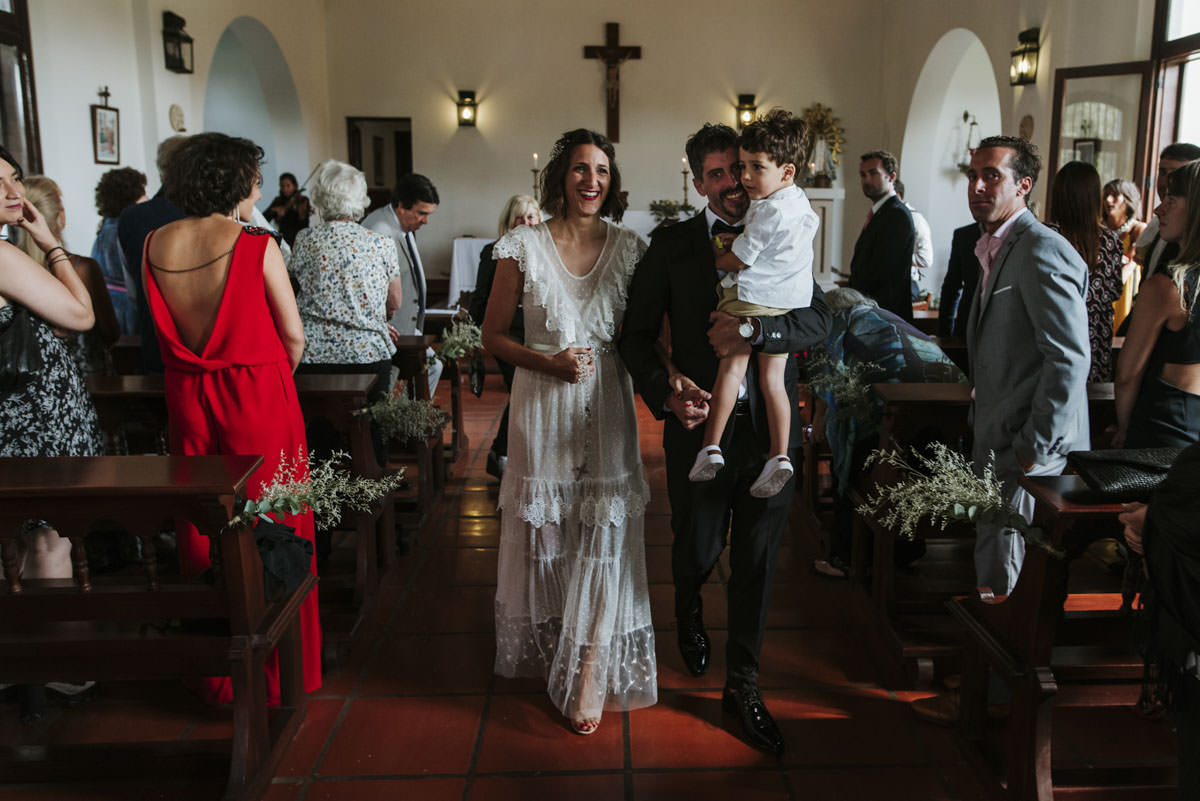 boda ceremonia en capilla en otamendi por nostra fotografia